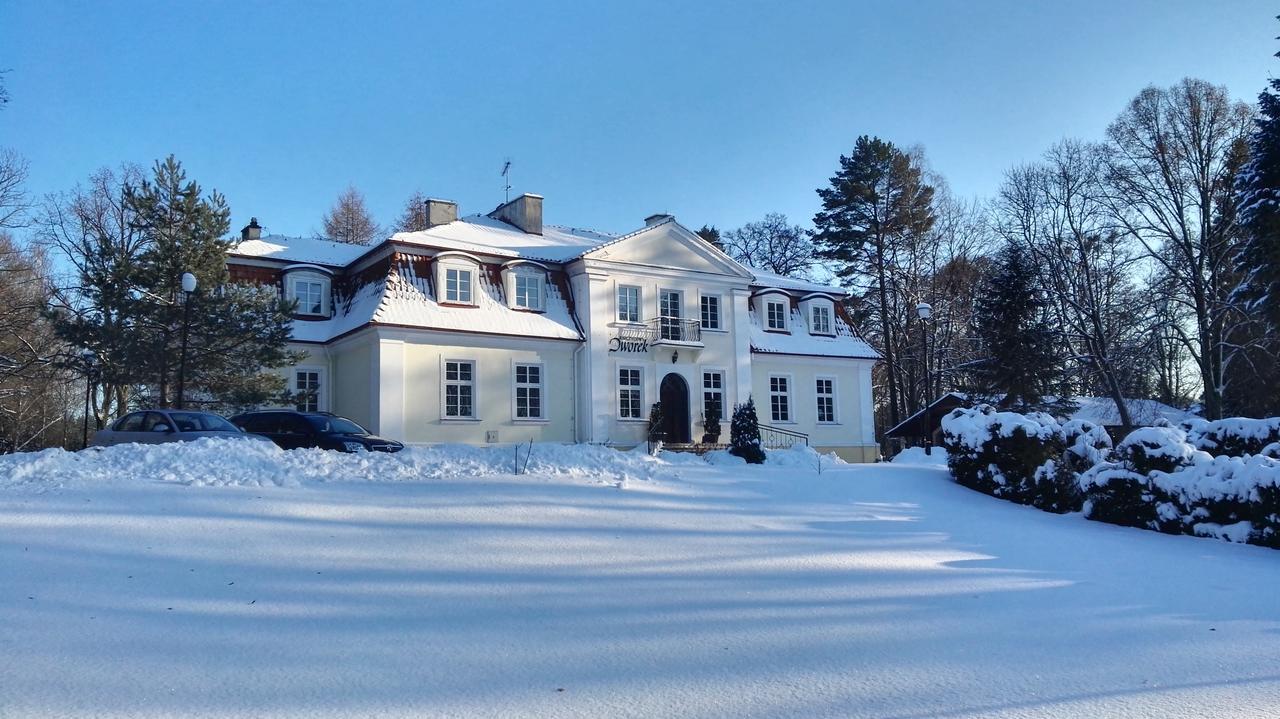 Hotel Ksiezycowy Dworek Kętrzyn Exteriör bild
